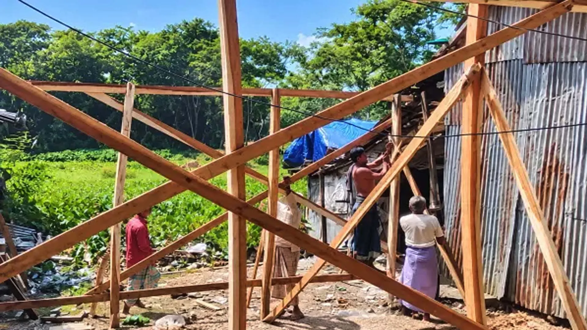 সরকারি জমি নিয়ে বিরোধ, গলাচিপায় দুই পক্ষের সংঘর্ষে আহত ১৪